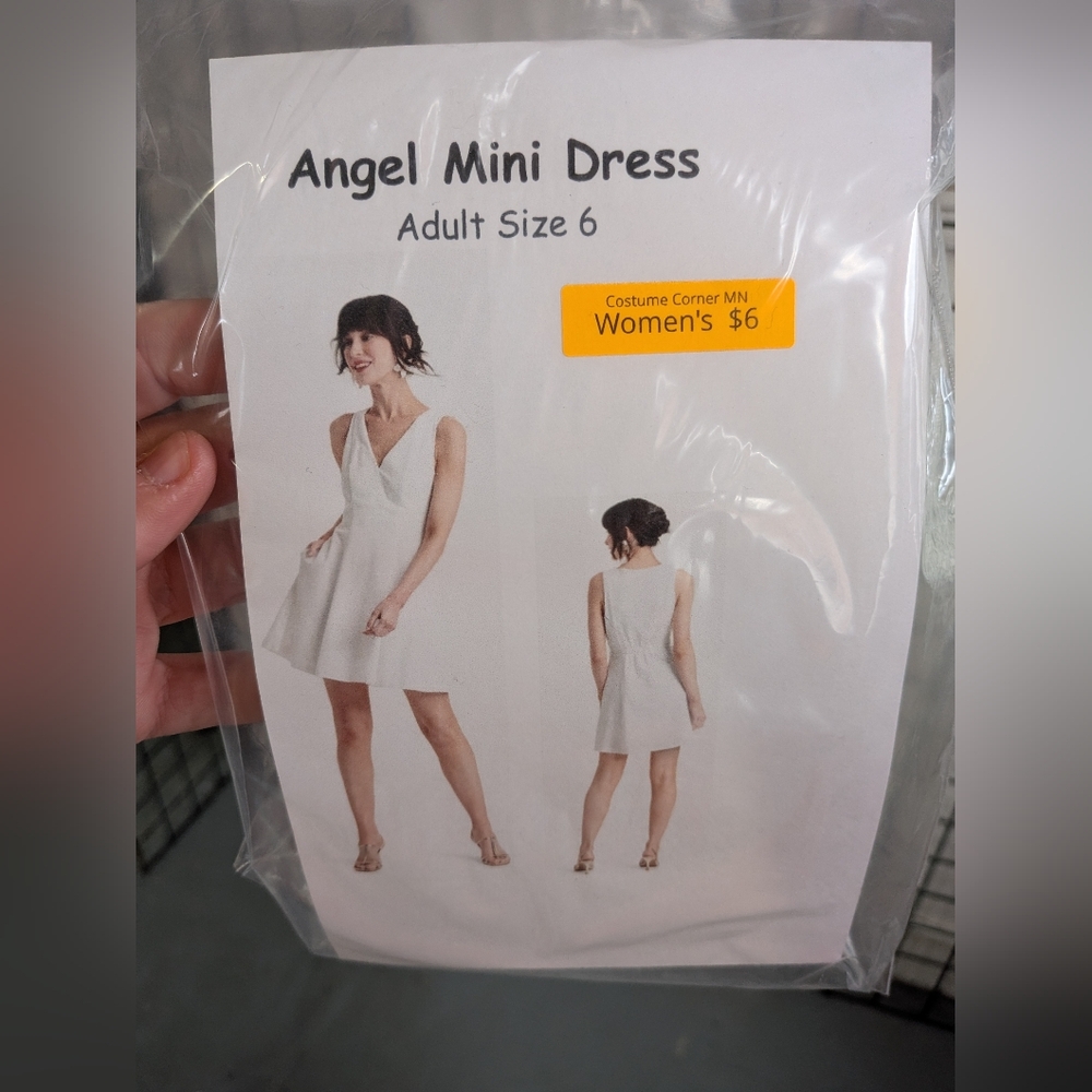 New Women's Size 6 White Flare Dress